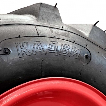 Комплект колес КАДВИ 19×7.00-8 с камерой в сборе, без ступиц